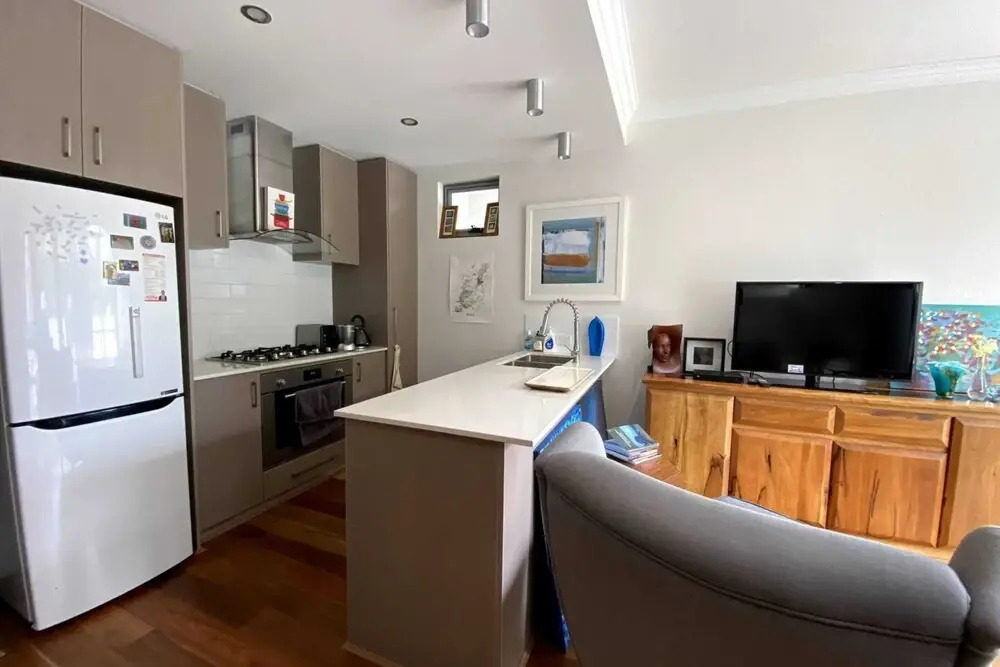 Modern 1 Bedroom Flat in North Perth