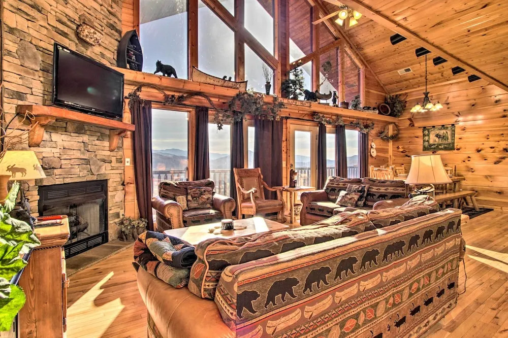 Cabin w/ Breathtaking Views, Pool Access & Theater