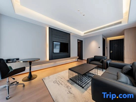 Zhongxin HolidayHotel
