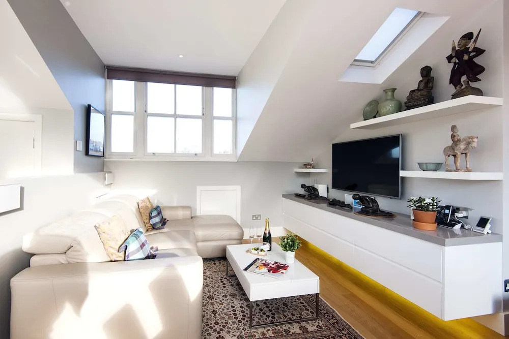 The Lovely Kensington Hideaway - SYE
