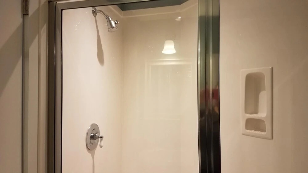 Waterscape 1 Bedroom Apartment by BnD