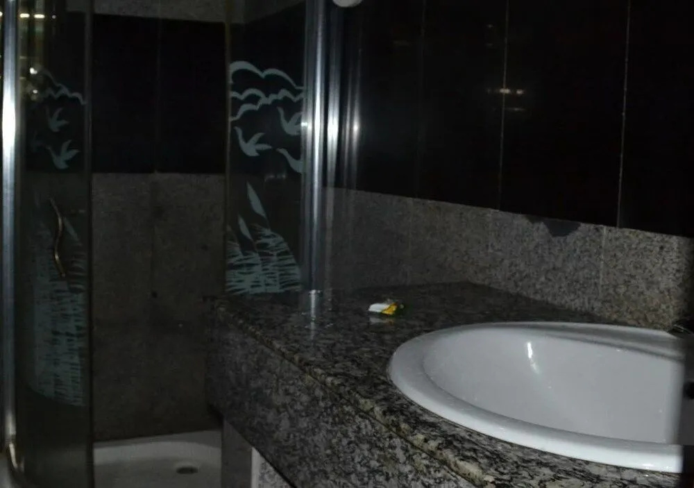 Gracious Hotel