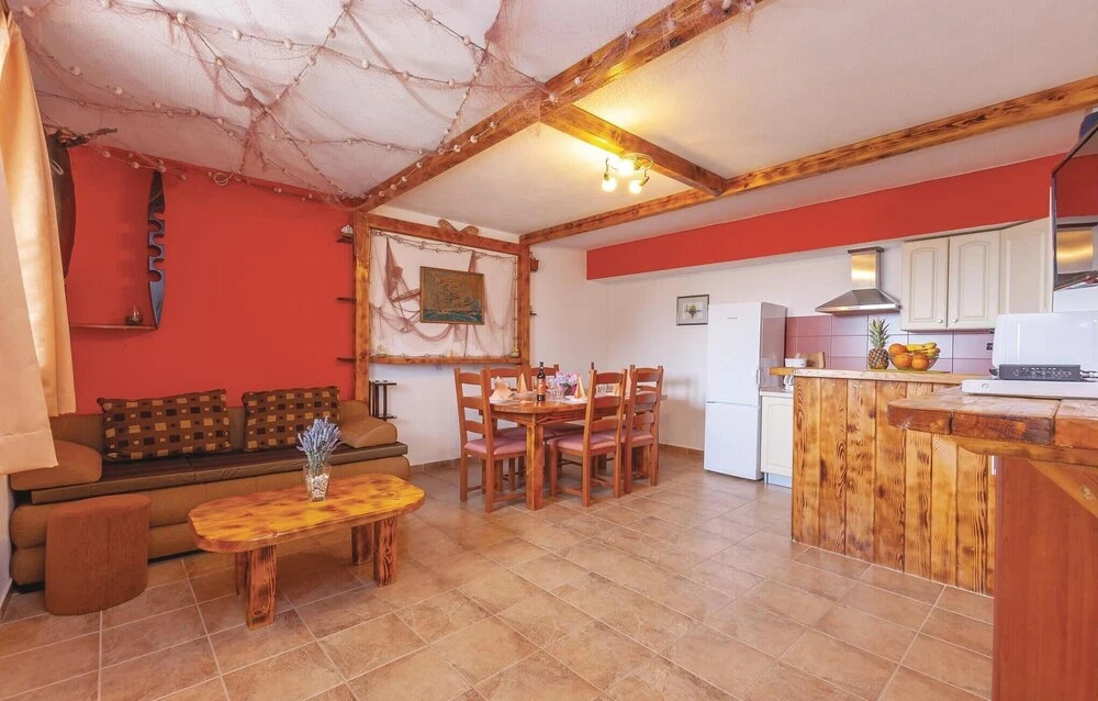Awesome Home In Kanica