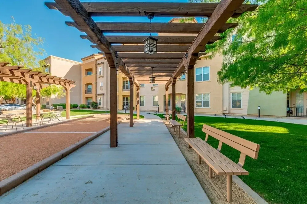 Ground Floor Condo Steps Away From Pool & Spa!! 2 Bedroom Condo by RedAwning