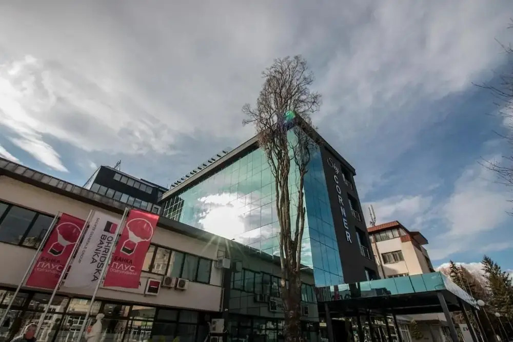 Sky Corner Hotel