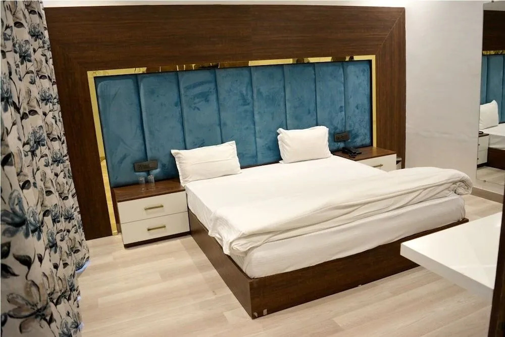 Hotel Silver Ace