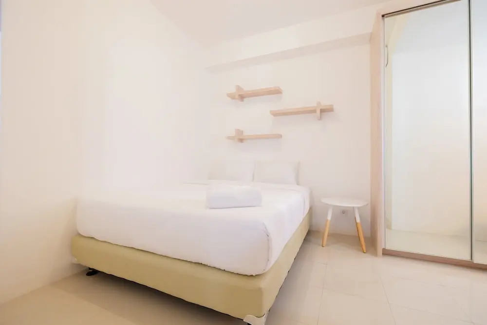 Comfy Connected to Mall at Bassura City Apartment