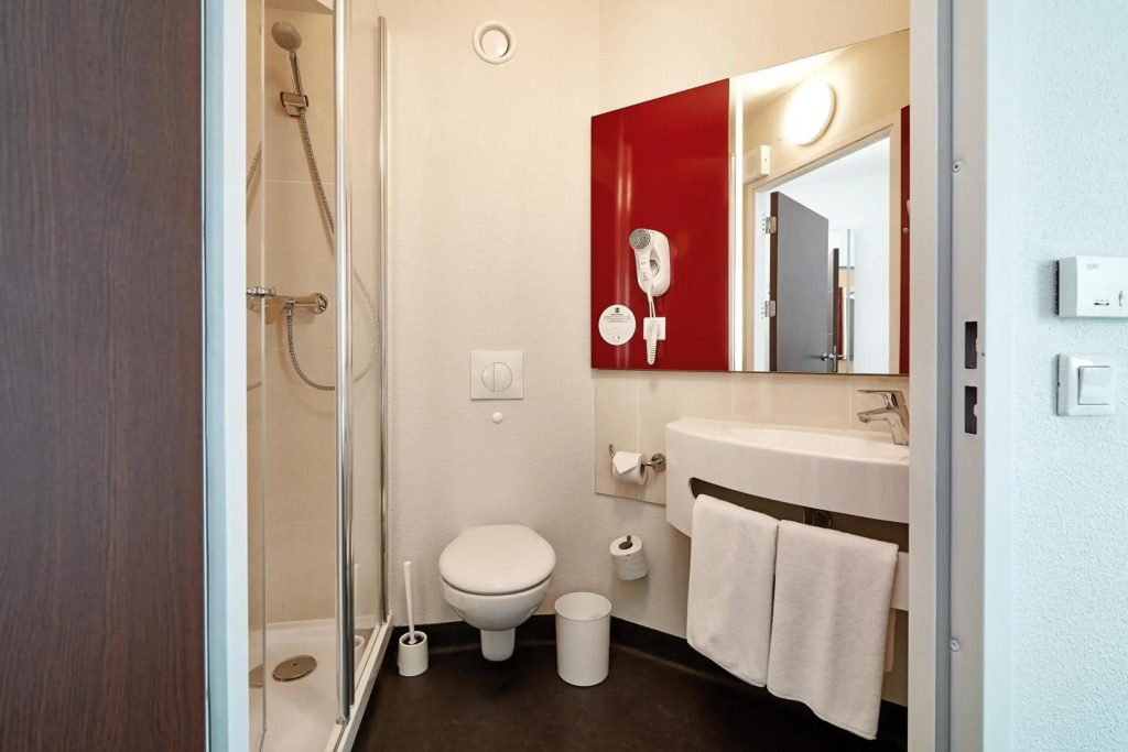 B&B Hotel Warszawa-Okęcie