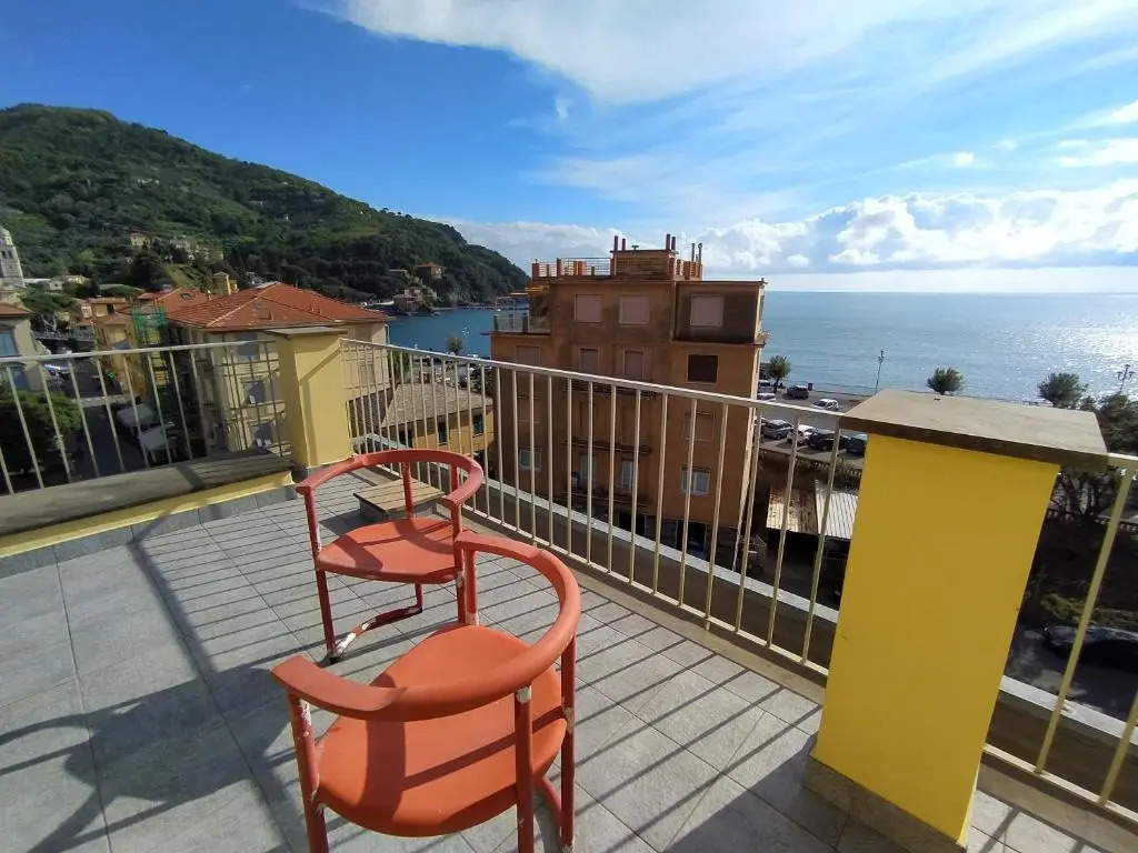 Monia House Sea View