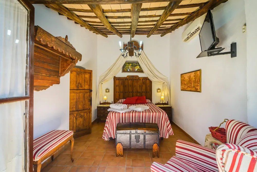 House With 3 Bedrooms in Peñaflor, With Private Pool, Enclosed Garden