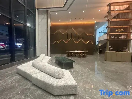 Haiyi International Hotel Huaiji
