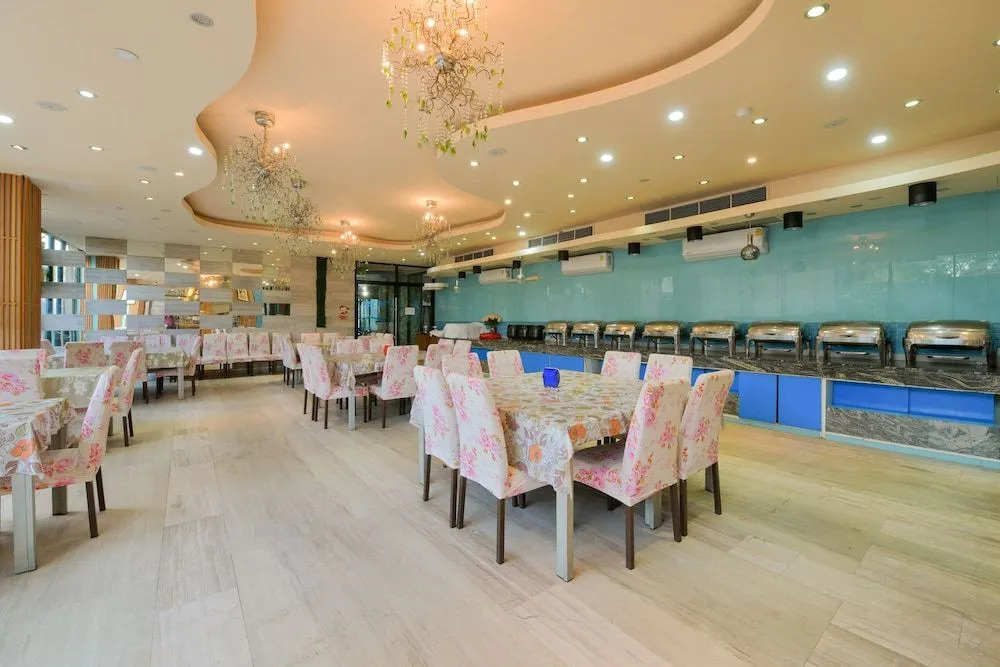 OYO 143 Dday Resotel Pattaya Hotel