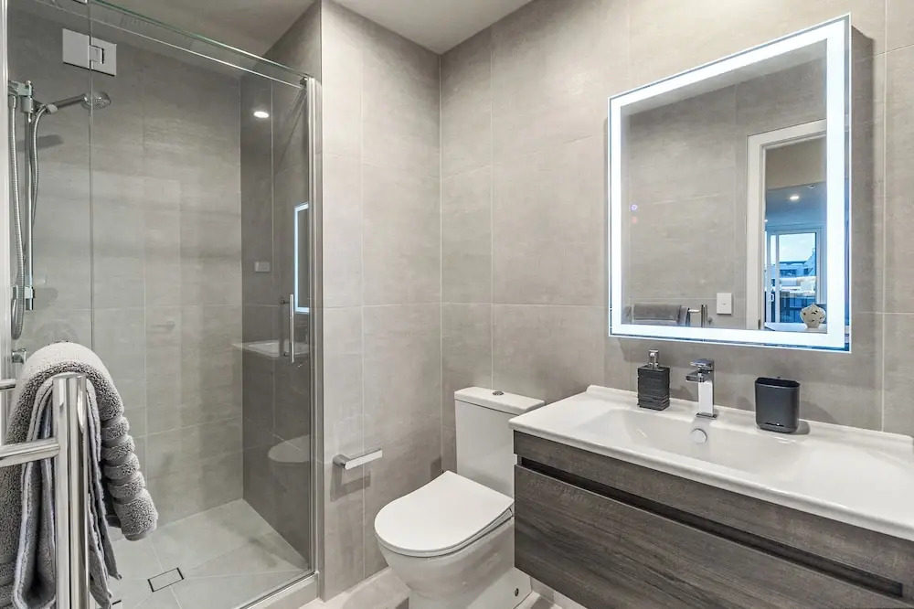 Modern 2BR Penthouse for Families by Zodiak Stays