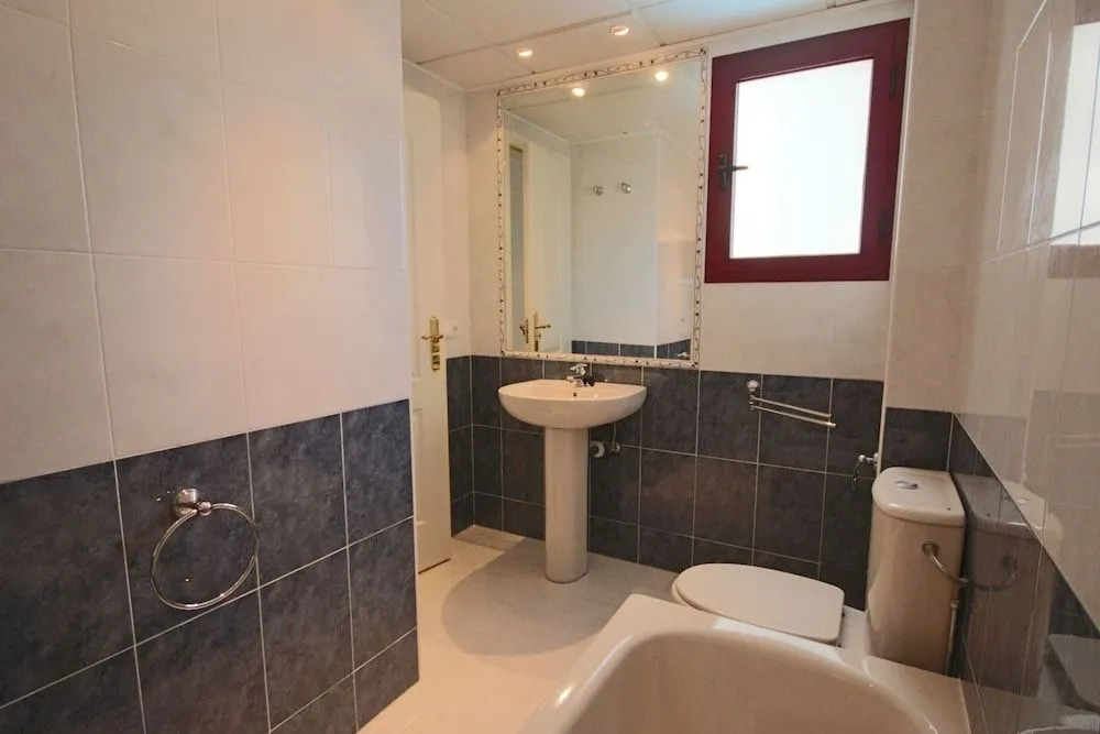 Exclusive & Cosy Frontline - Amazing Sea Views