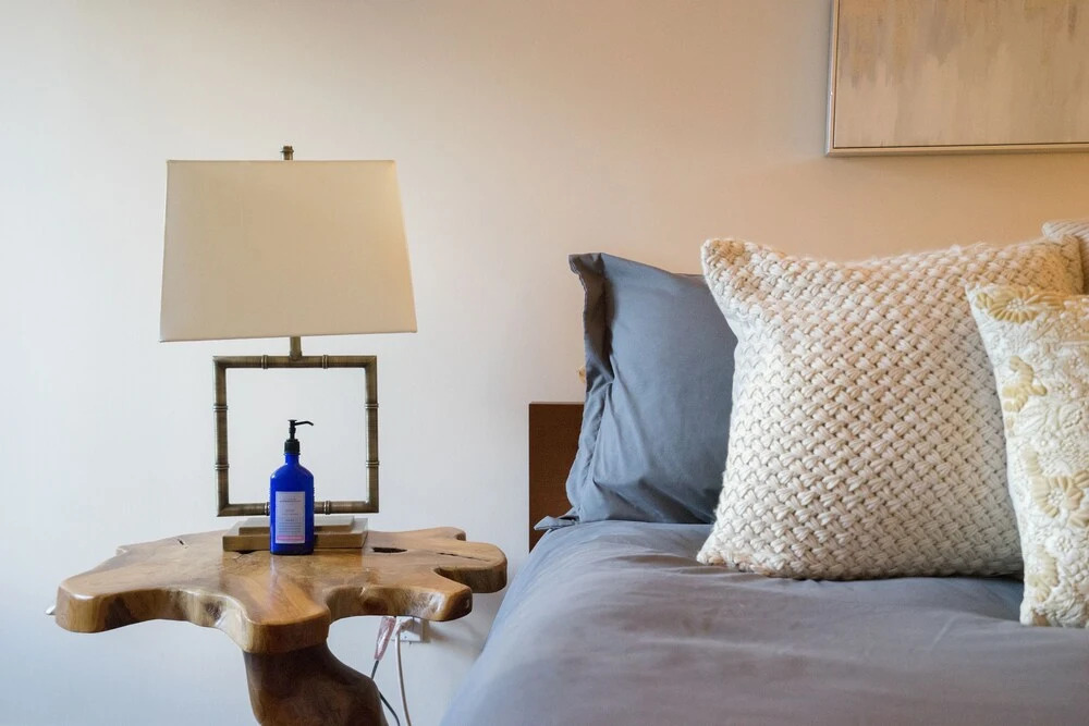 Applewood Suites - 2 Bdrm King West