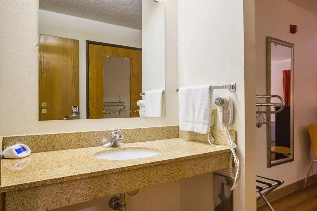 Baymont Inn And Suites Waterloo