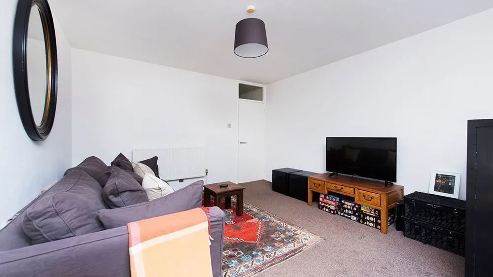 Wonderful 2BR Flat, With Private Garden