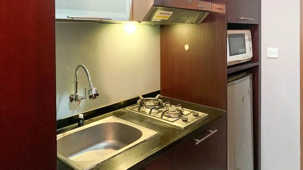 Cozy and Nice 2BR Apartment at Maple Park Sunter By Travelio