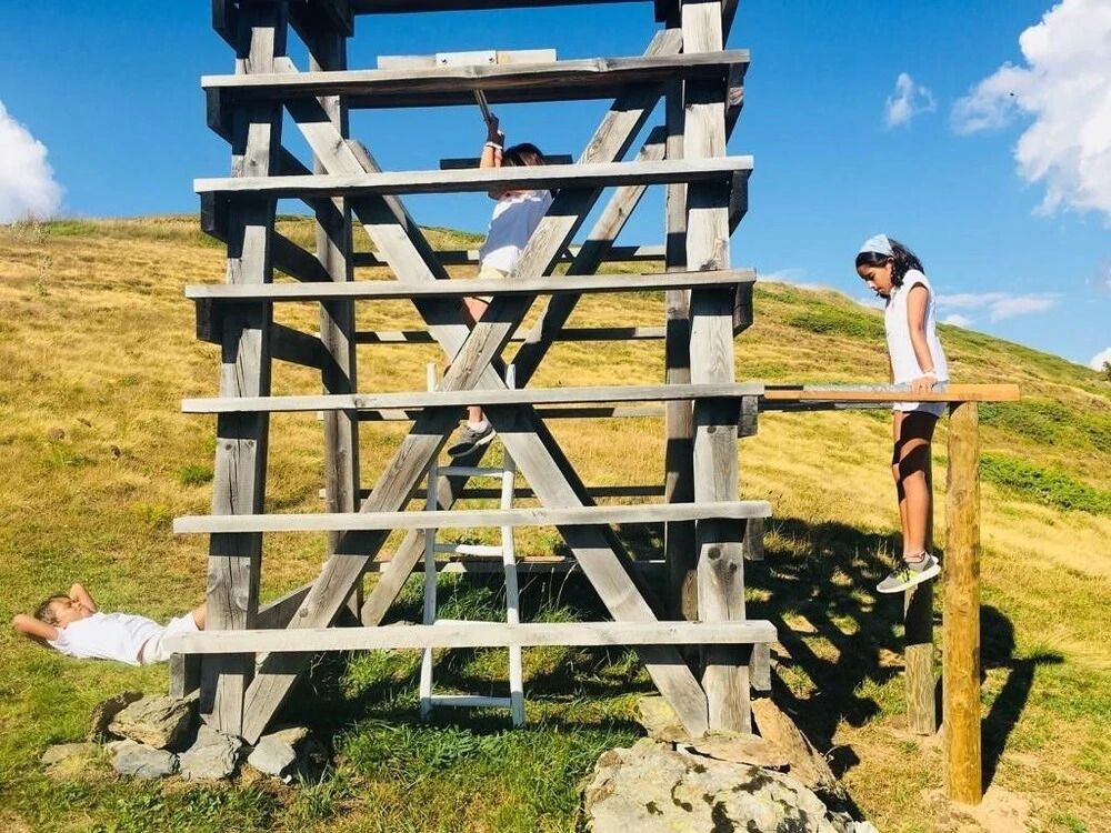 Chetzeron Mountain Hotel
