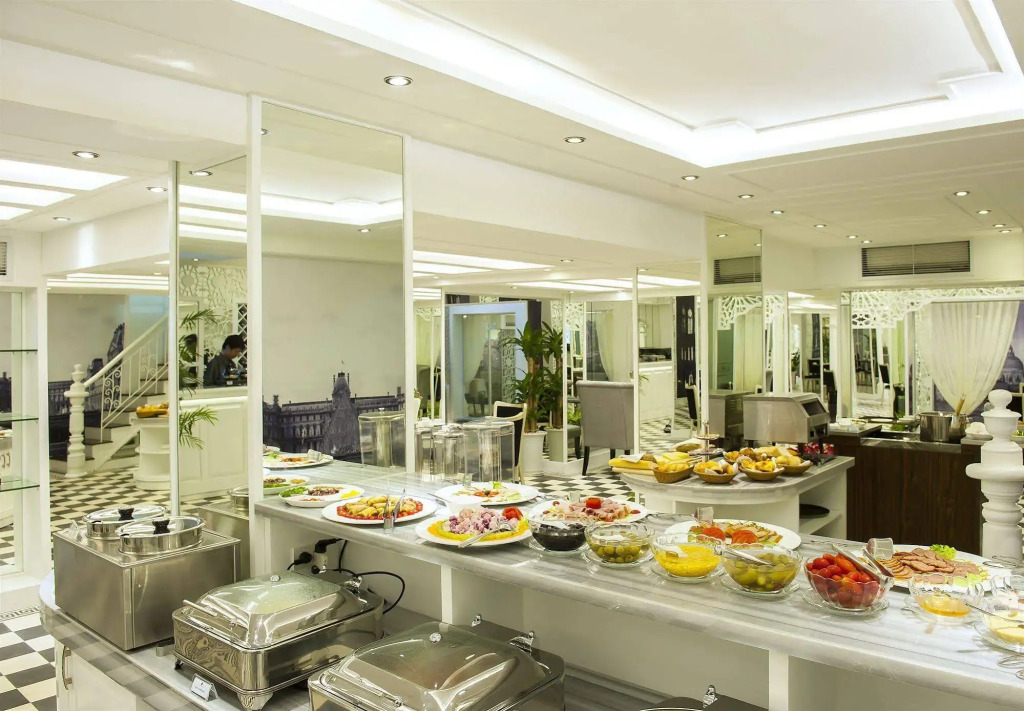 Minerva Church Hotel
