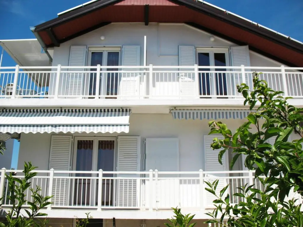 Apartments Niksa