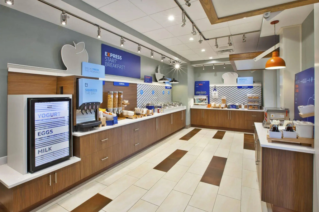Holiday Inn Express and Suites South Hill by IHG
