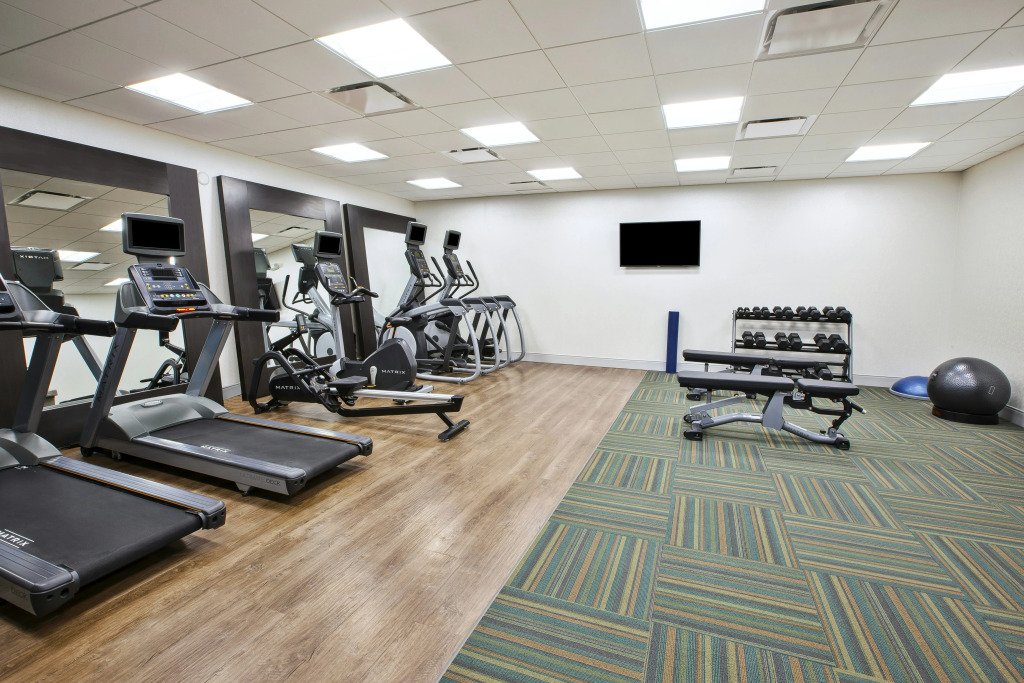 Holiday Inn Express & Suites Okemos - University Area by IHG