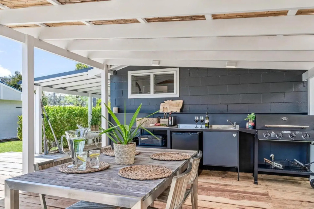 The Beach Hut, Jervis Bay