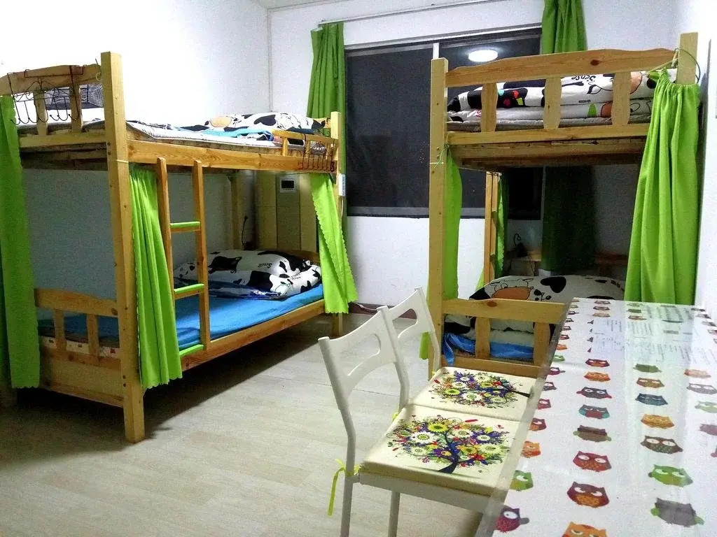 Zhuhai Chuntian Huahua Youth Hostel
