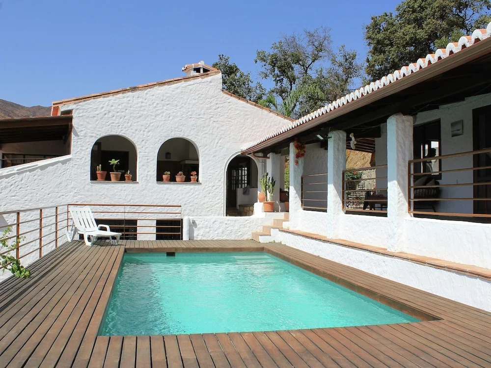 Atmospheric Holiday Home Consisting of two Parts and With Private Swimming Pool