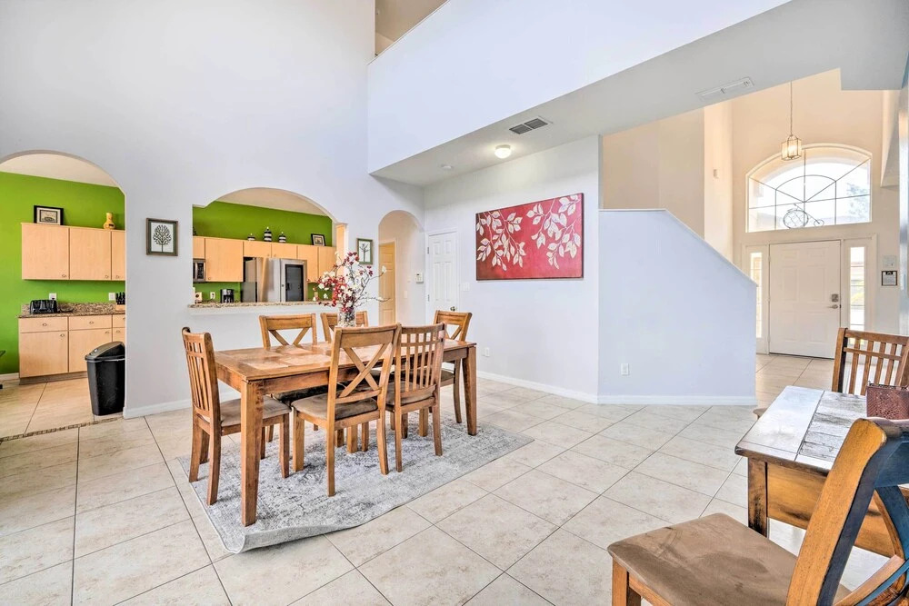 Dog-friendly Kissimmee Home w/ Lanai + Pool!
