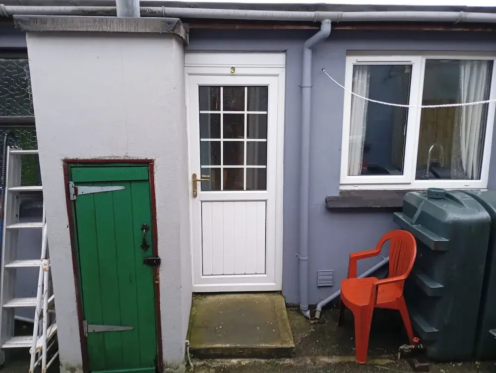 Cosy Cottage- Sleeps 4, Free Parking & Golf Nearby