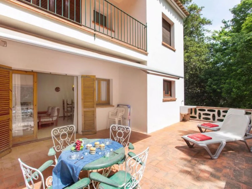 Apartment SEsquirols Nº5 by Interhome