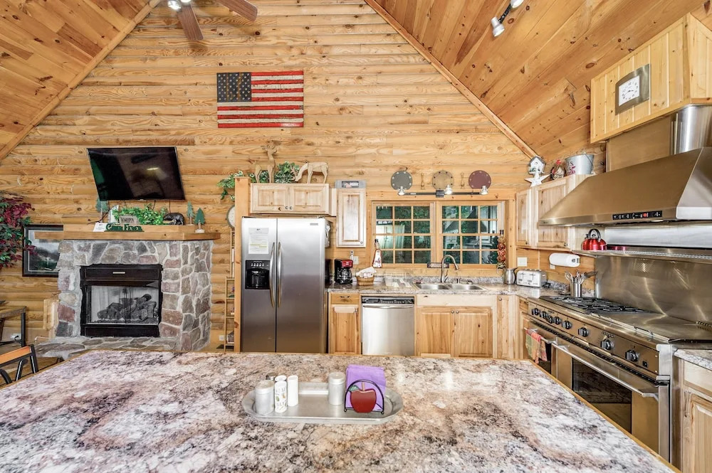 347 Redbird Drive Home 3 Bedrooms 2 Bathrooms Home