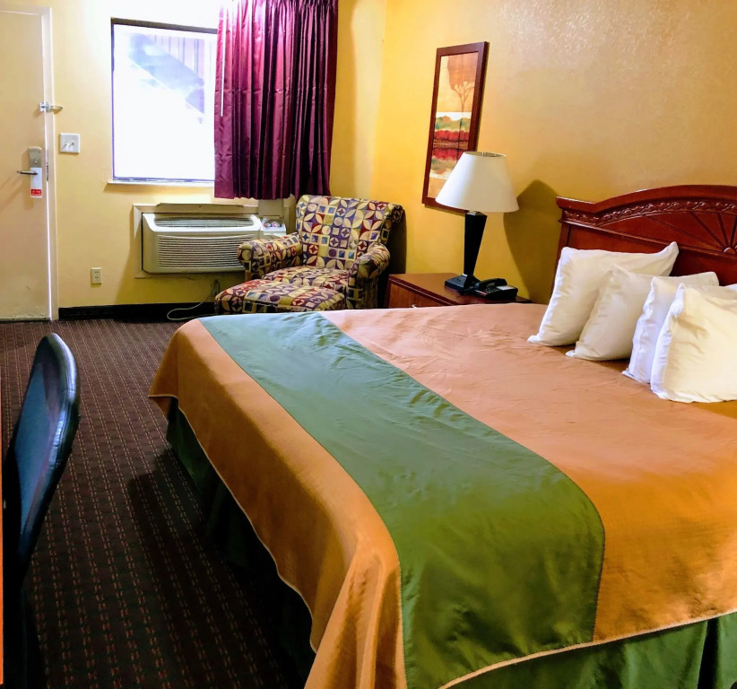 Americas Best Value Inn Yukon