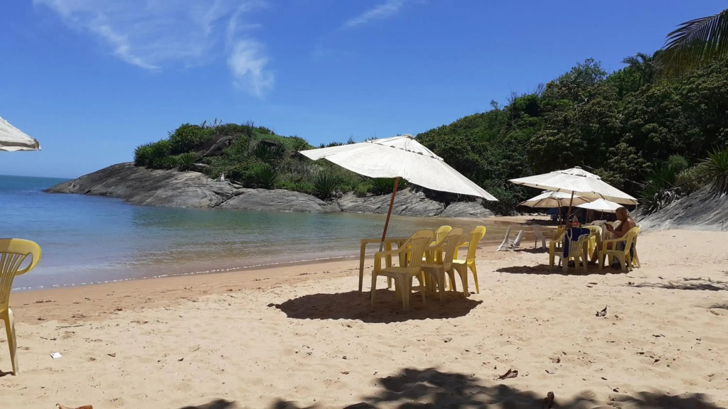 Apartamento a Beira Mar em Setiba Guarapari