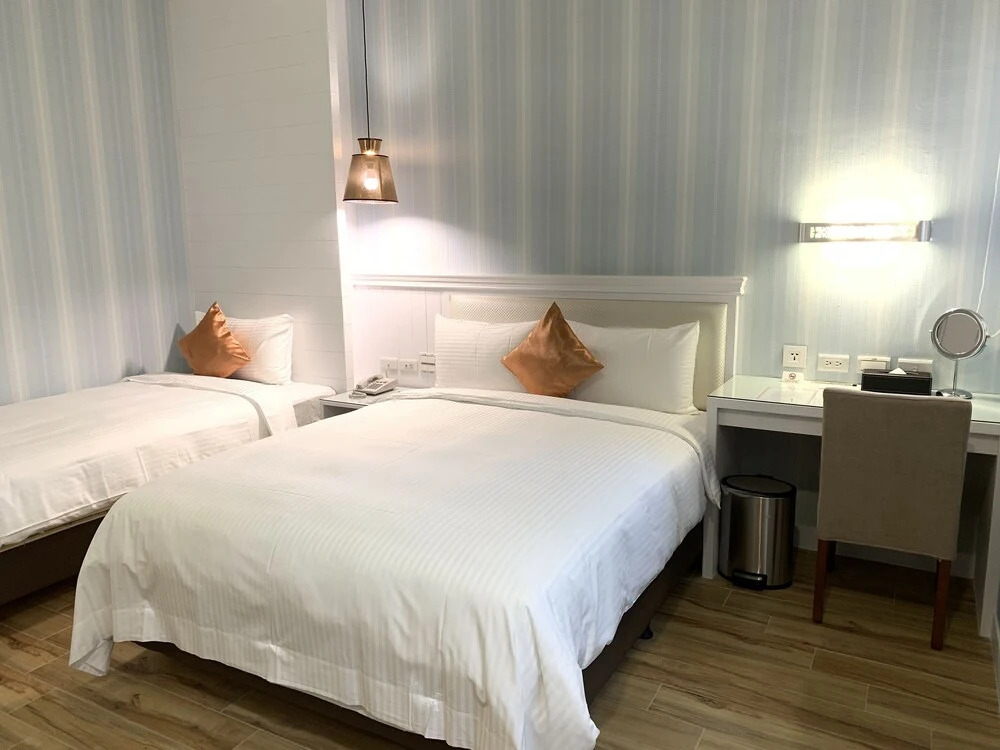 Joy Hotel