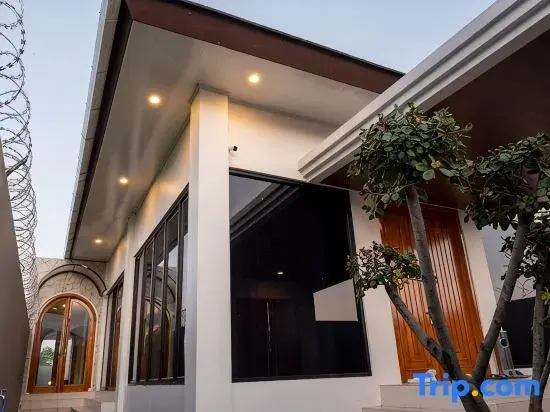 Odetta Villa Puncak - Private Pool
