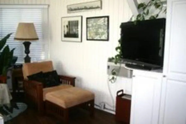 Mission Bay Cottage