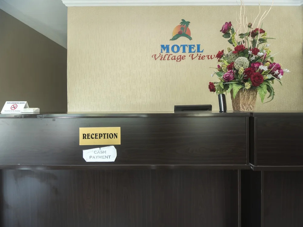OYO 1180 Village View Motel