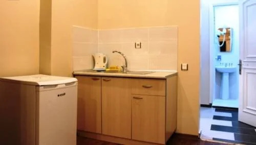 La Perla Suites