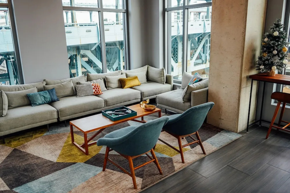 Coral Homes - Designer Penthouse in Old City - "The Apollo" Suite