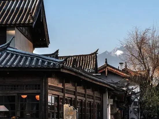 Lijiang Old Town Lanshe Hotel