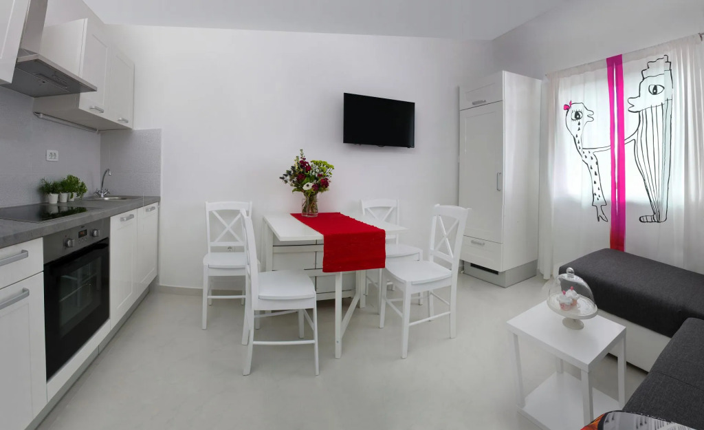 Apartment Anamarija - garden terrace : A1 Split, Riviera Split
