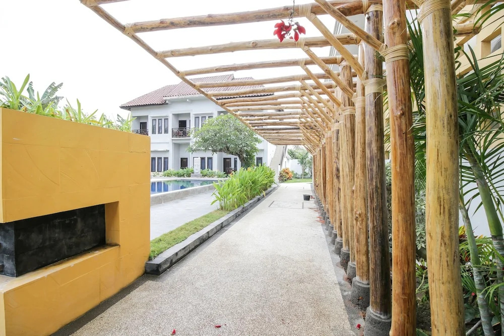 Airy Raya Pariwisata Kuta Lombok