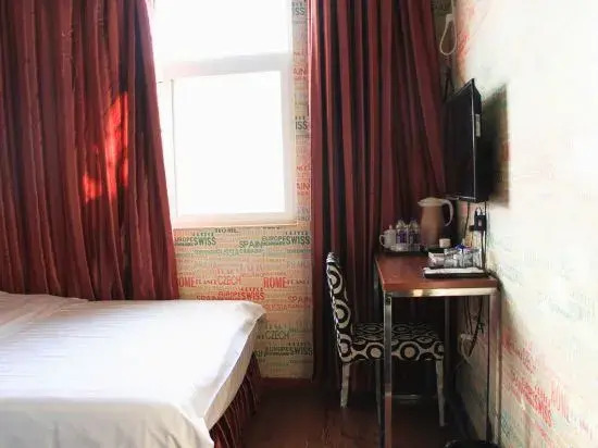 Xinxiang that month that fine guest room