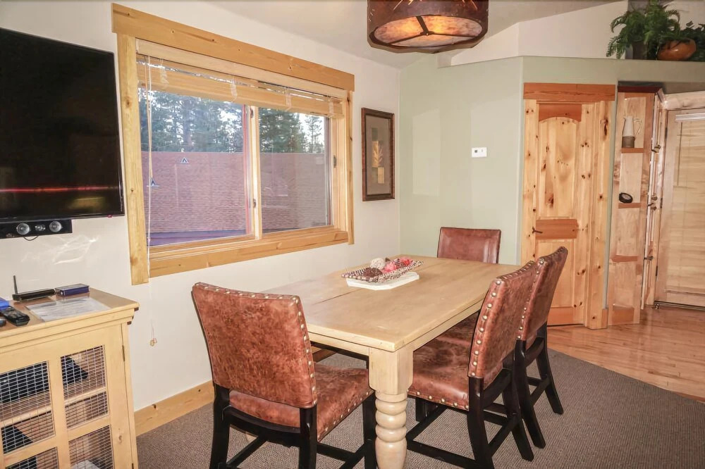The Sentinels Townhomes #7 2 Bedrooms 3 Bathrooms Townhouse