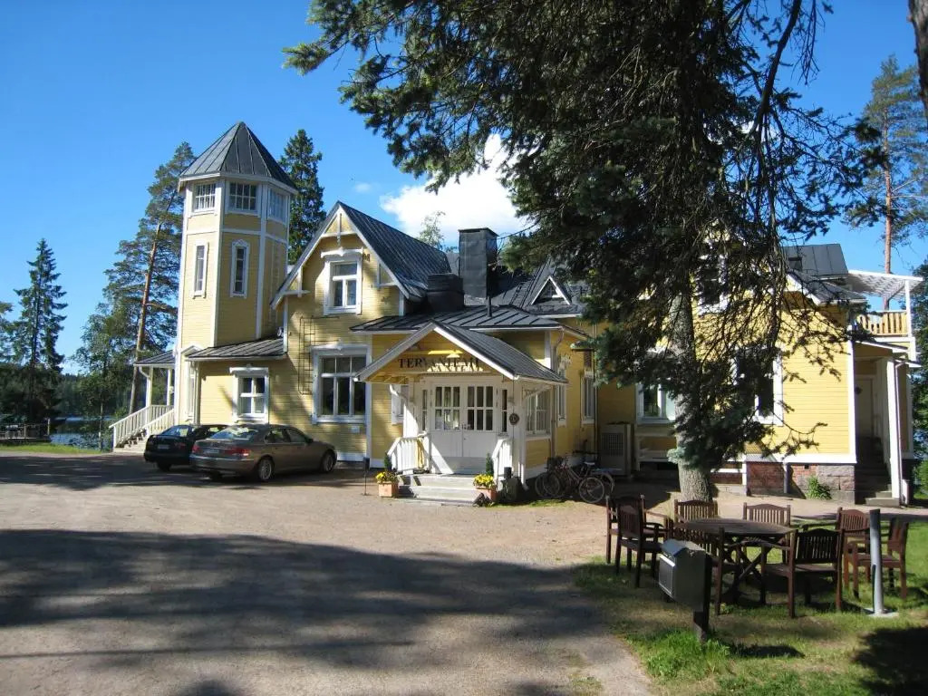 Tervakosken Tervaniemi hirsimökki & oma sauna