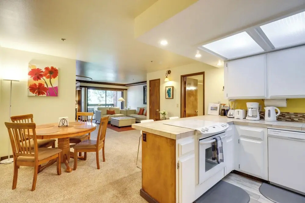 Walk to Ski Shuttle: Incline Village Condo