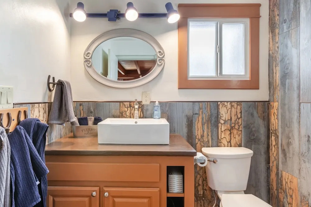 Casita Del Sol Charming Private Studio Studio Bedroom Cabin by RedAwning